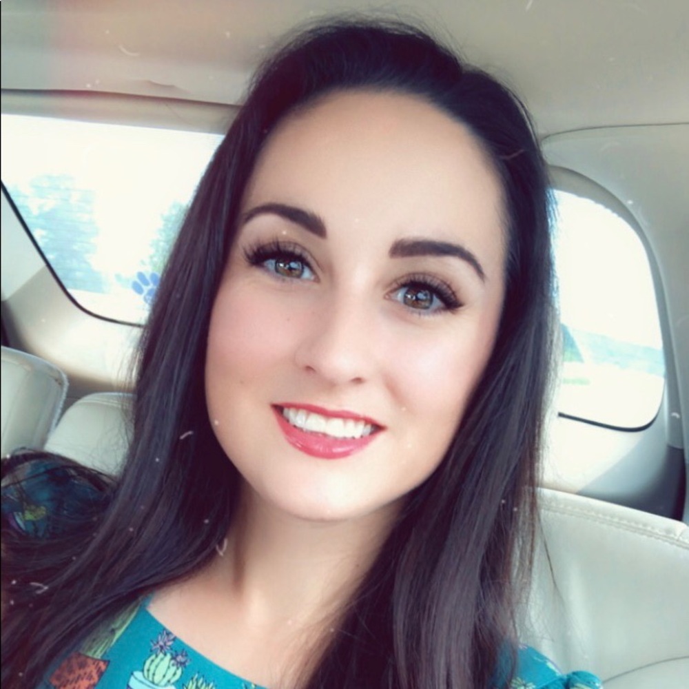 Meet your Posher, Jennifer